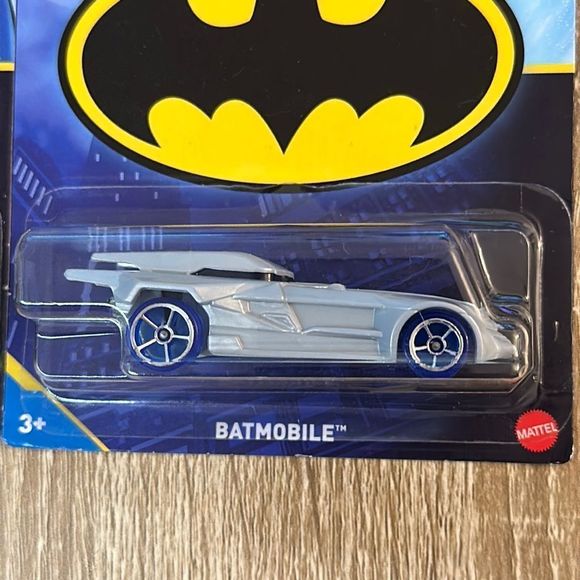 Hot Wheels - 2x Batmobiles ”Batman 6/20 & 7/20” - Picture 2 of 12
